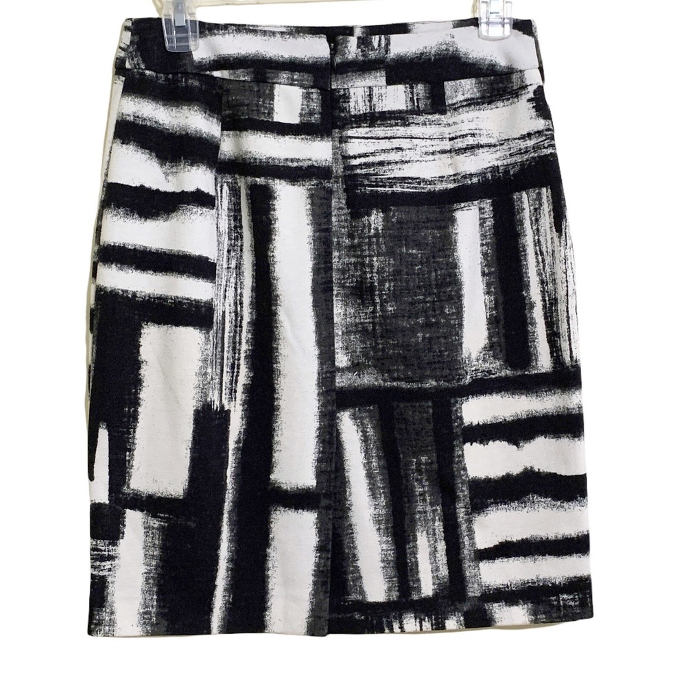 Calvin Klein Abstract Print Black Gray White Skirt Size 4P - Picture 3 of 5